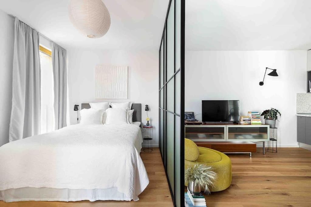 Nook 7 Victoriei New Building With Parking And Security Appartamento